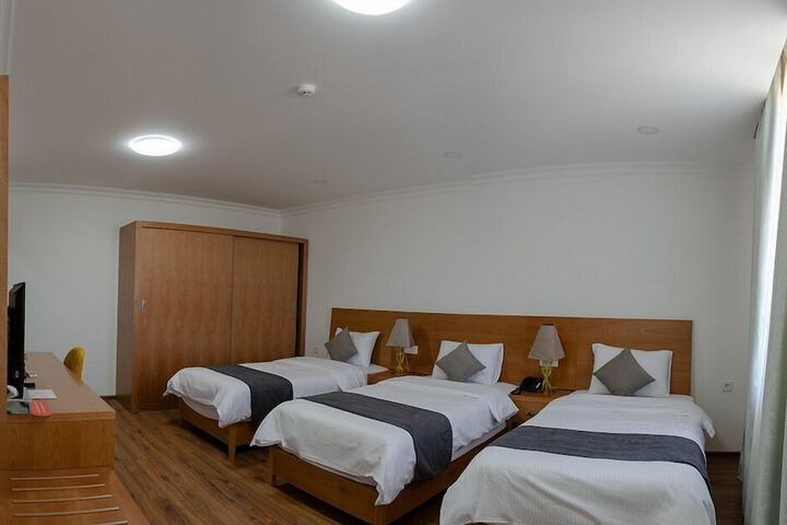 Room 5 of 31