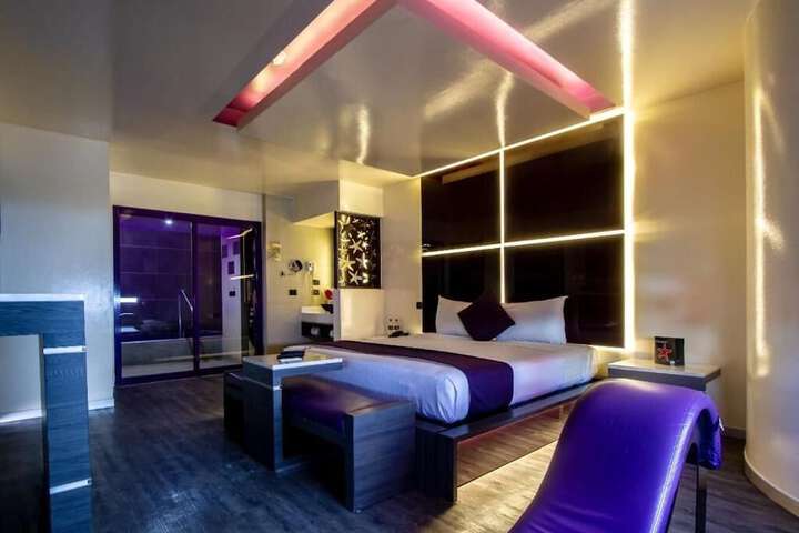 Room 3 of 42
