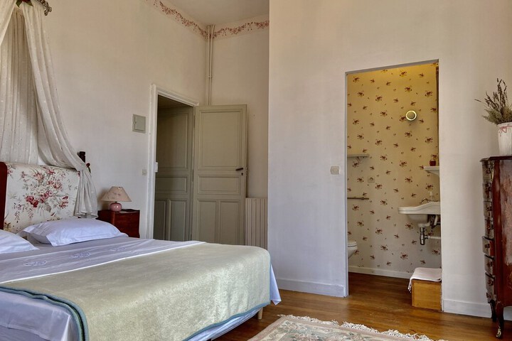 Room 48 of 88