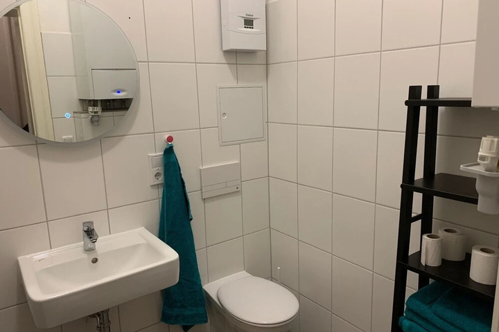 Room 8 of 27