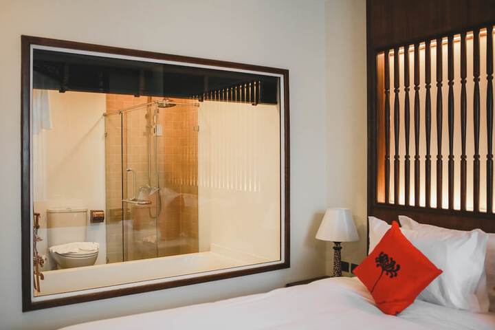 Room 19 of 44
