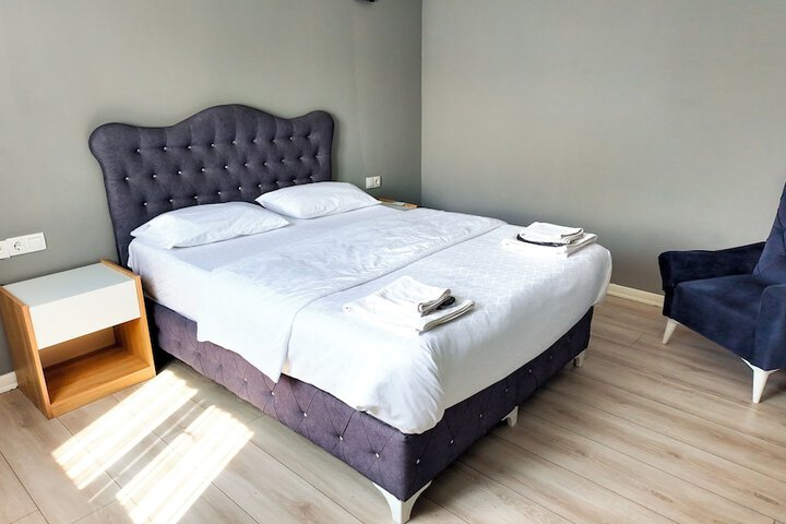 Room 12 of 13