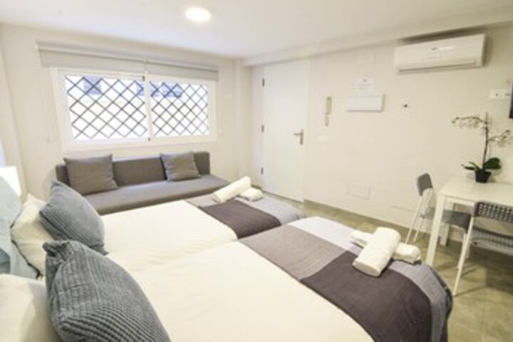 Room 34 of 72