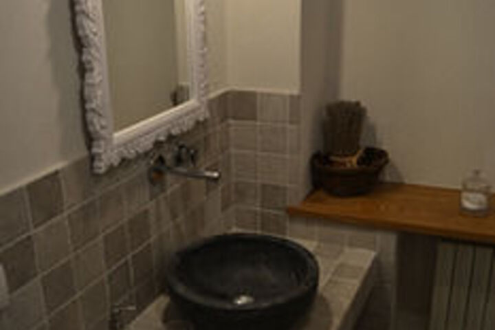 Room 9 of 53