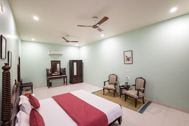 Room 8 of 48