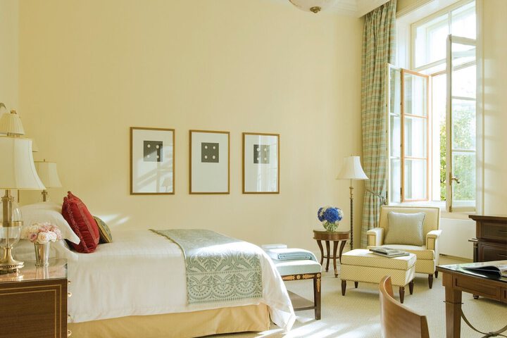 Room 4 of 101