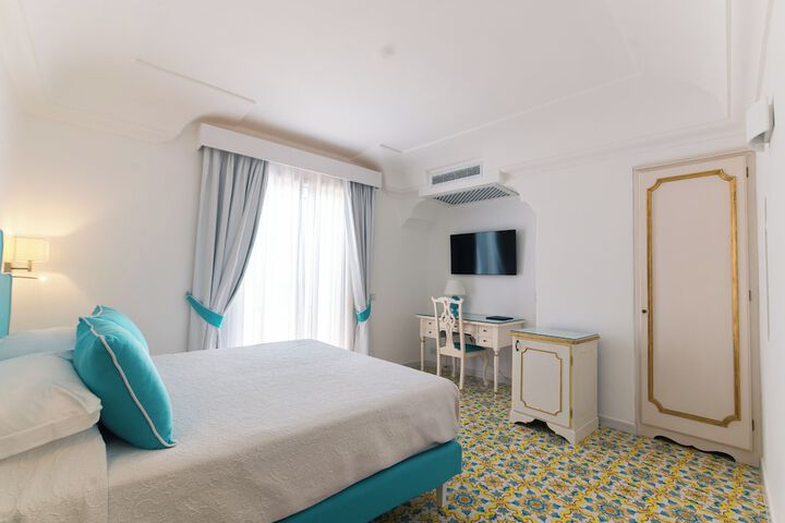 Room 36 of 159