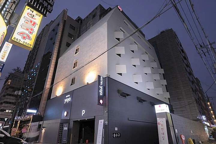 Photo 12