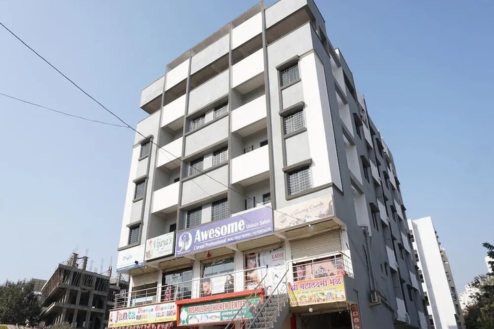OYO Living Sriram heights Bhekrai Nagar Near Kumar Park Infinia