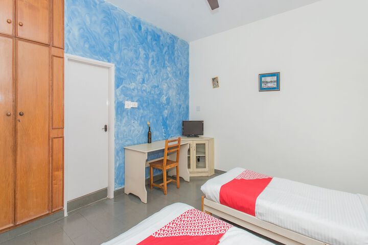 Room 3 of 21