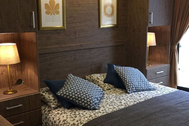 Room 3 of 54