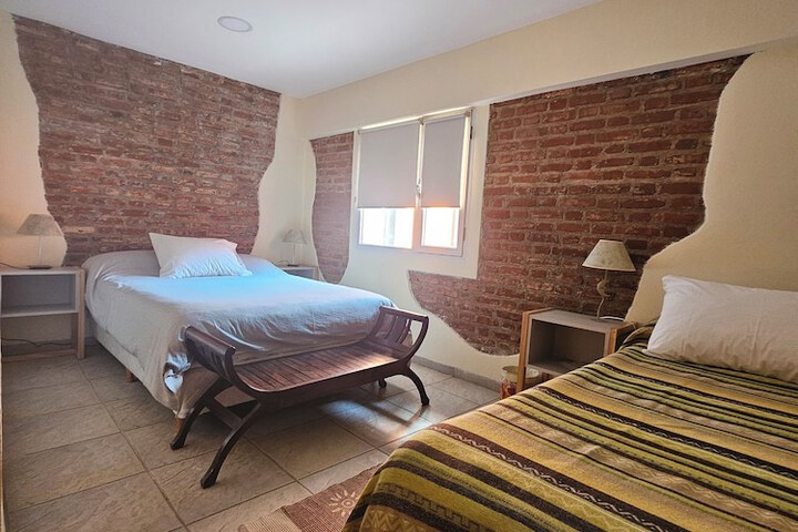 Room 6 of 27