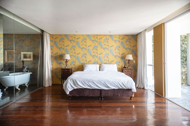 Room 5 of 23