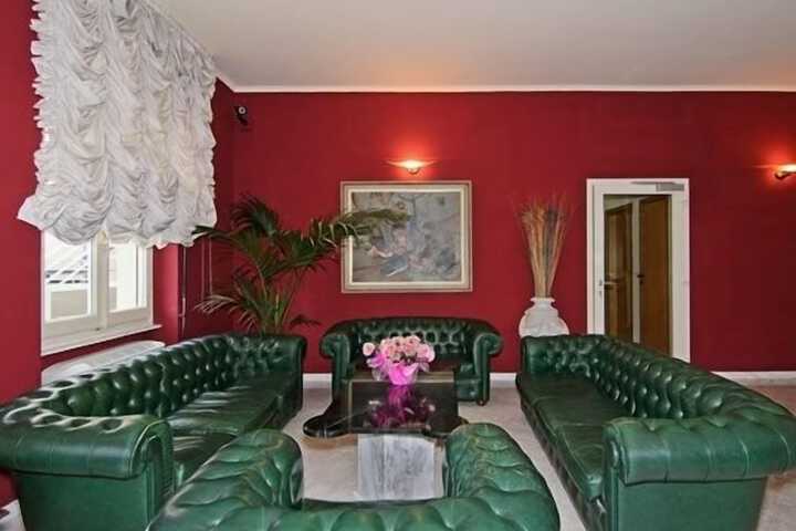 Hotel Interior 4 of 60