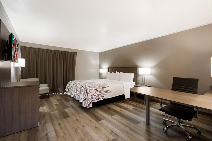Room 5 of 34