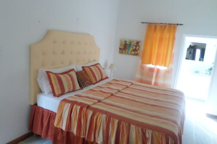 Room 10 of 84