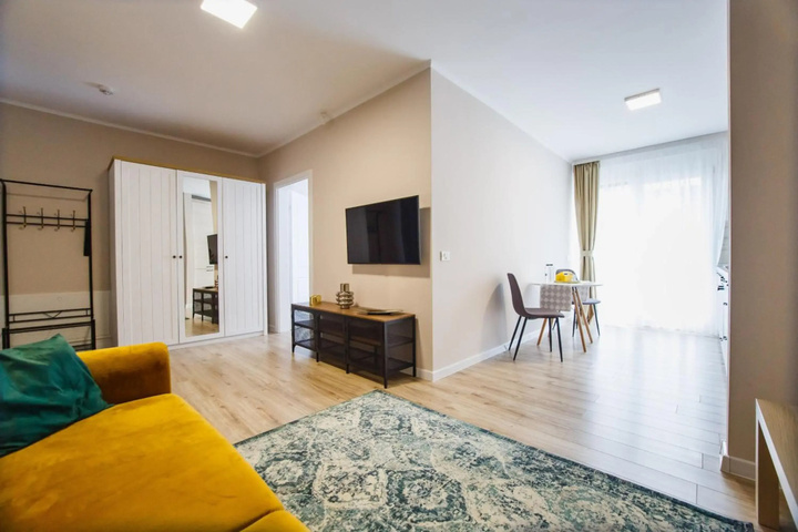 Room 2 of 19