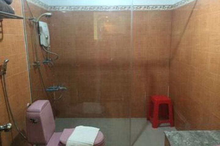 Room 11 of 71