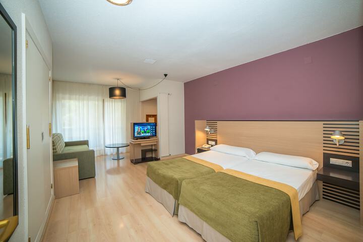 Room 22 of 53