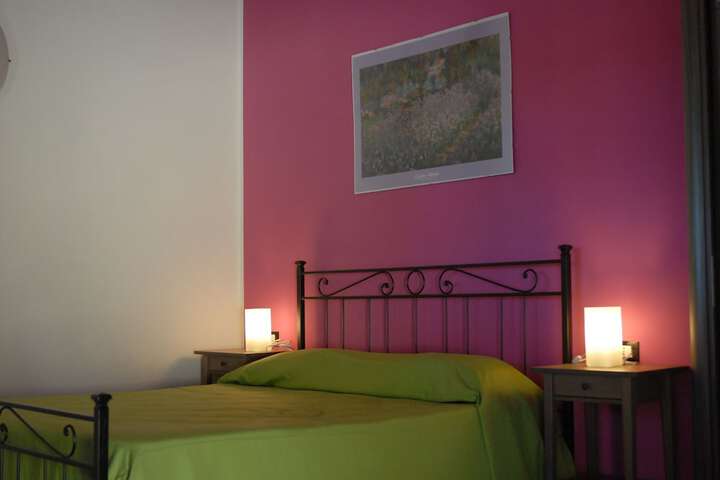 Room 2 of 16