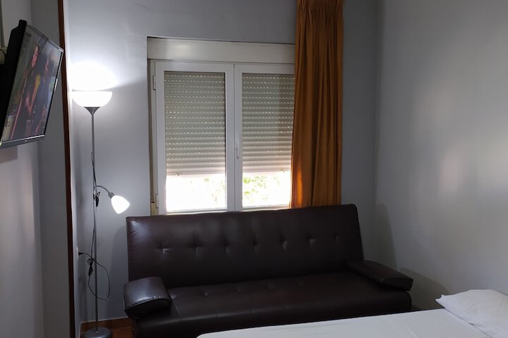 Room 34 of 49