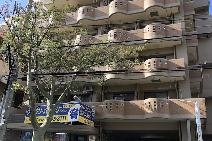 Hotel 76 of 81