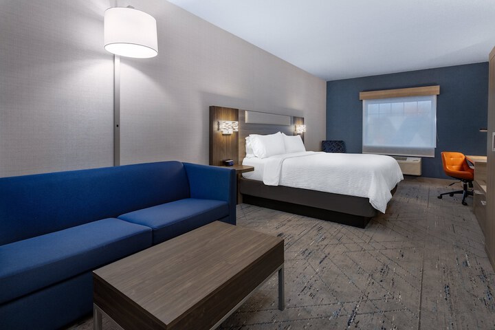 Room 7 of 41