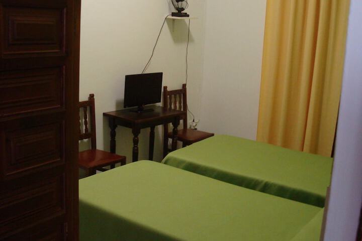 Room 10 of 41