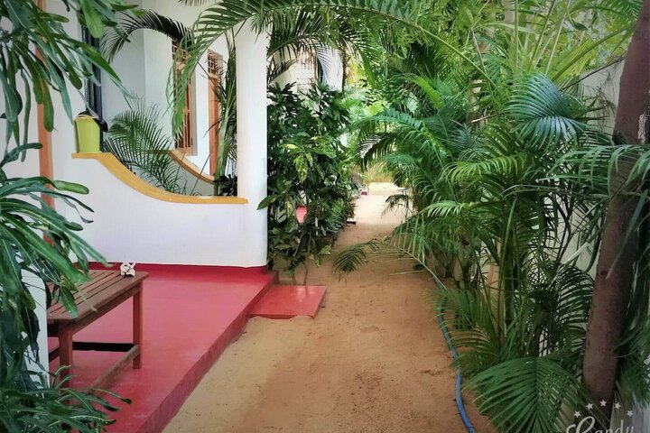 SURF AND SAND Hotel - Arugam Bay