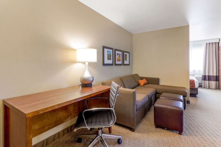 Room 12 of 48