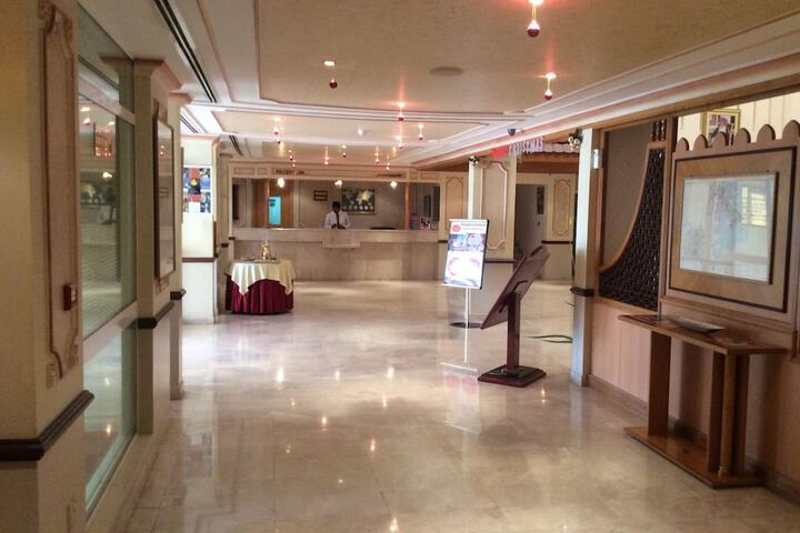 Lobby Photos