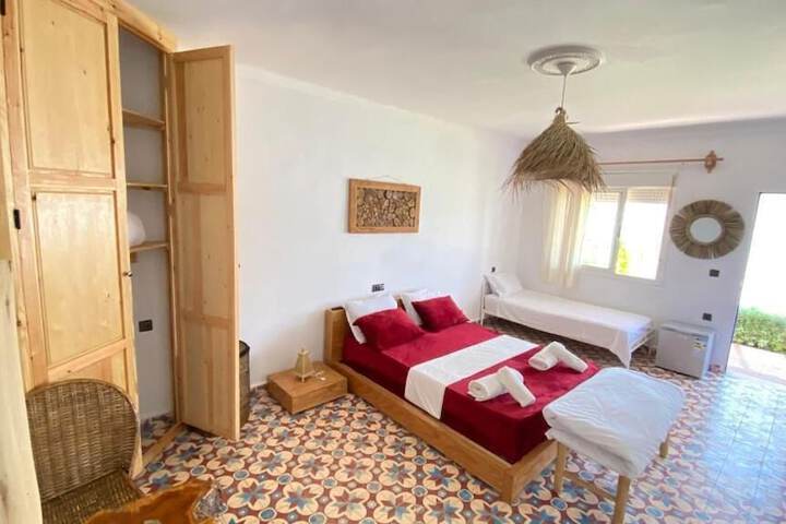 Room 5 of 31