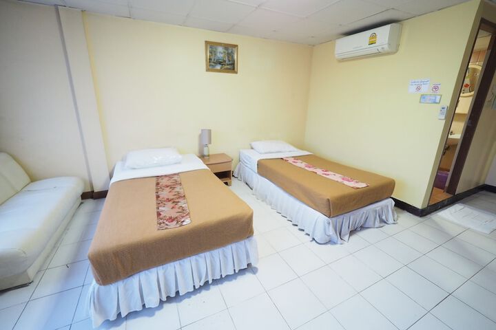 Room 8 of 46