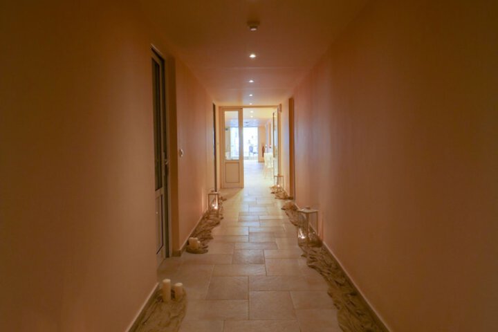 Ballroom/Hall 336 of 417
