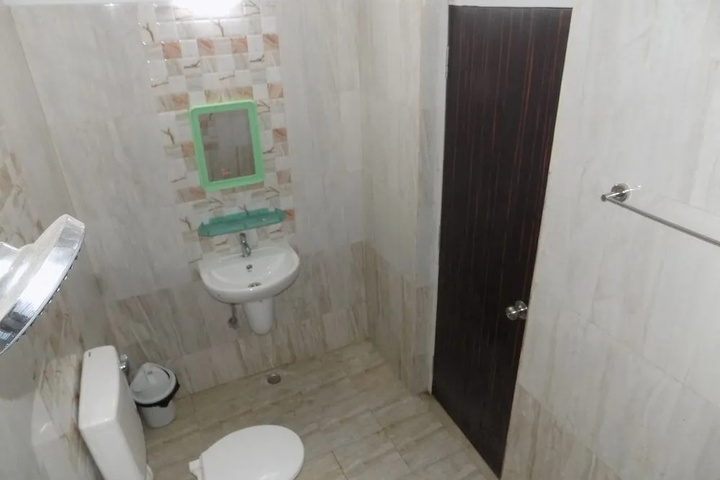 Room 7 of 15
