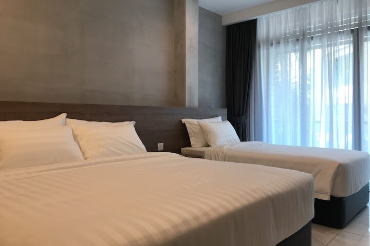 Room 6 of 58