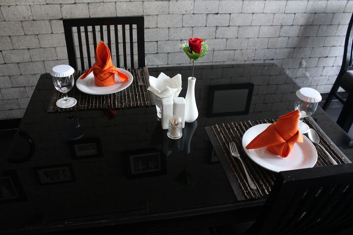 Dining 71 of 81