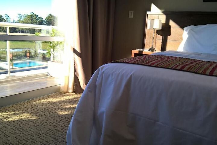 Room 7 of 32