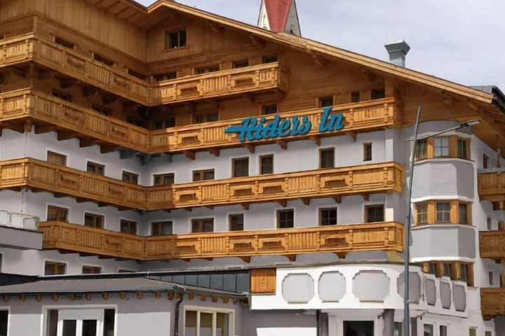 Hotel 47 of 47