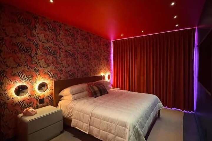 Room 3 of 13