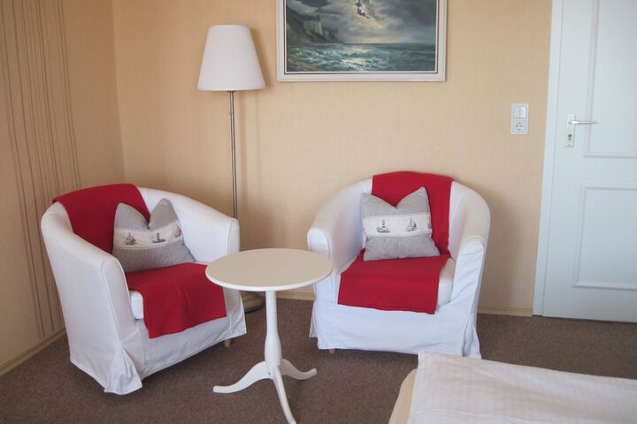 Room 19 of 35
