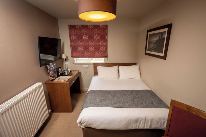 Room 5 of 25