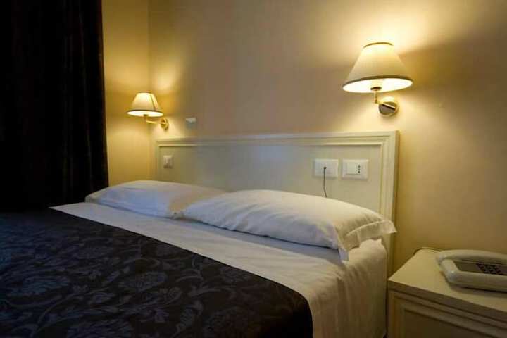 Room 11 of 53