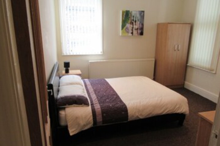 Room 11 of 17