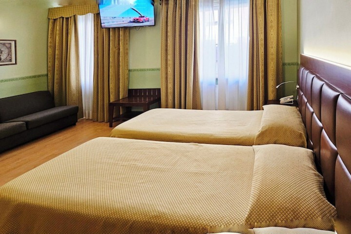 Room 34 of 67