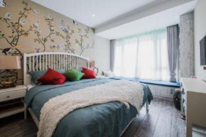 Room 9 of 11