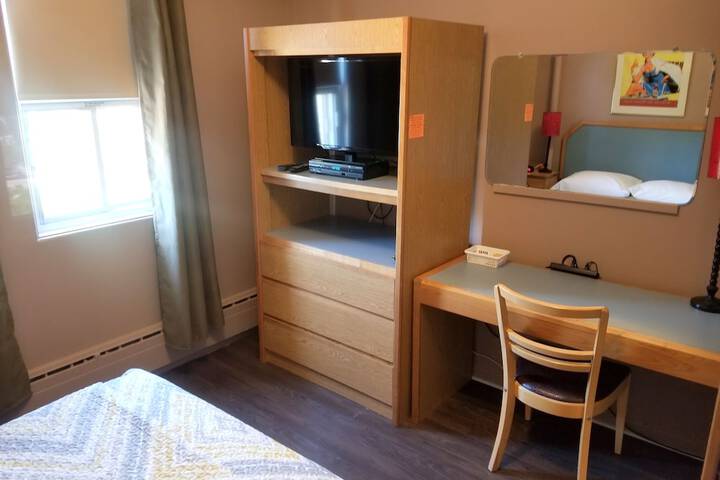 Room 18 of 38