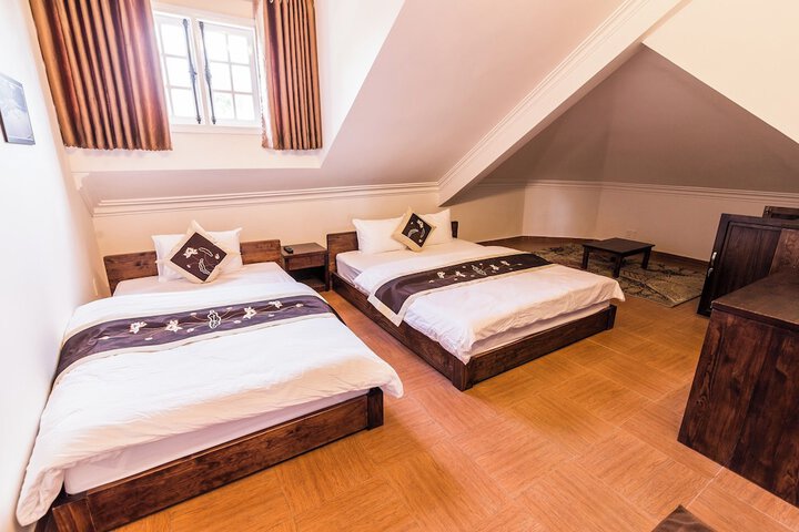 Room 42 of 82
