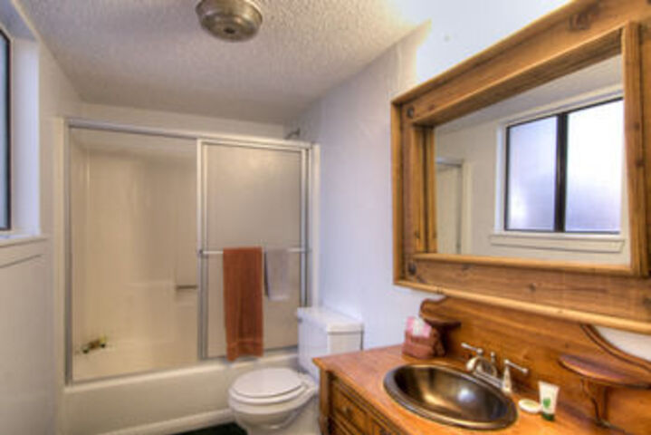 Room 3 of 20