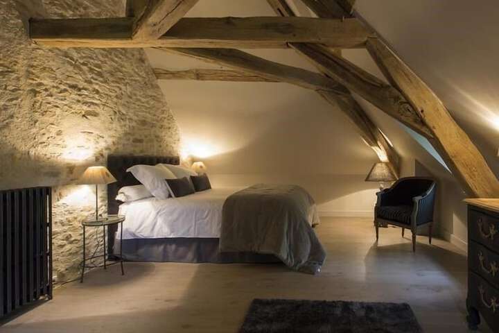 Room 3 of 28